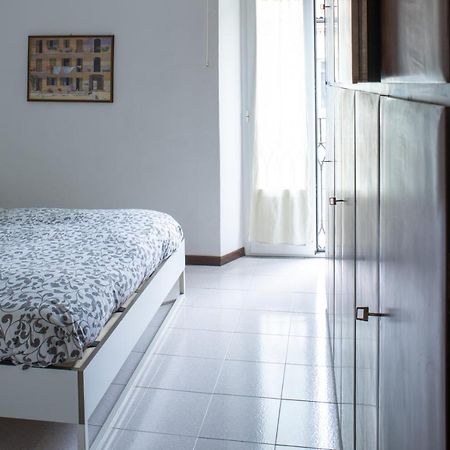 Accomodo Mib25 Bivano Navigli Apartment Milan Bagian luar foto